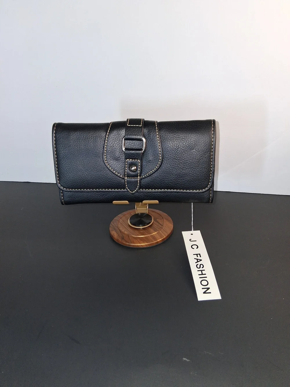 JC Fashion Black Leather Wallet with Contrast Stitching